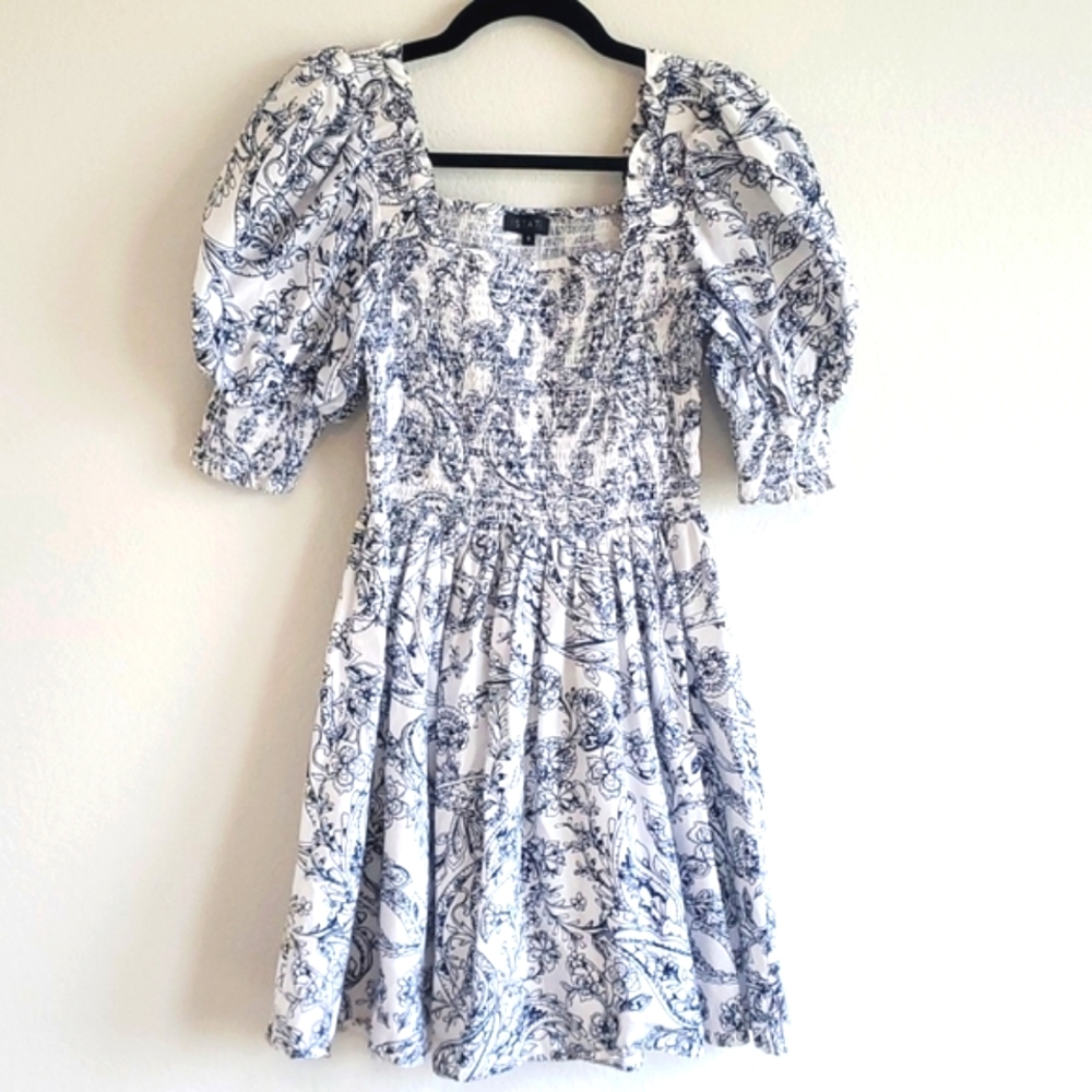 Smocked puff sleeve dress size S